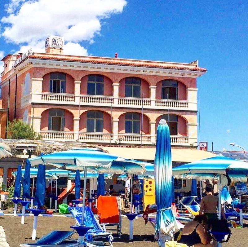 Hotel Miramare Ladispoli Luaran gambar